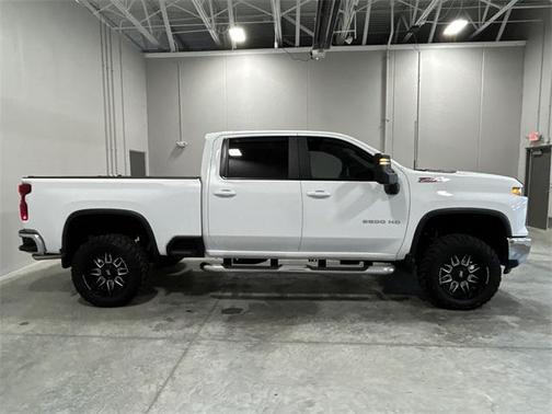 2024 Chevrolet Silverado 2500 LT