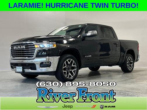 Diamond Black Crystal Pearlcoat 2025 RAM 1500 Laramie