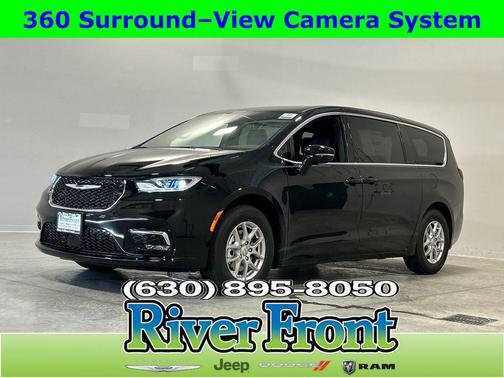 Diamond Black Crystal Pearlcoat 2025 Chrysler Pacifica L