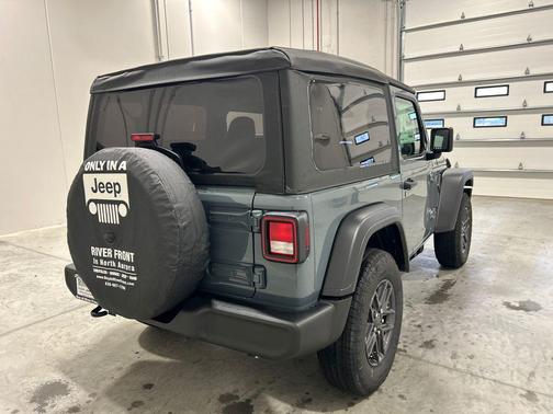Anvil Clearcoat 2026 Jeep Wrangler Sport S