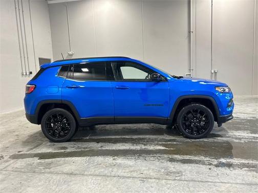 2025 Jeep Compass Latitude