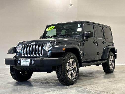 Rhino Clearcoat 2016 Jeep Wrangler Unlimited Sahara