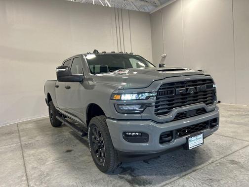 Ceramic Gray Clearcoat 2026 RAM 2500 Black Express Crew Cab 4x4 6'4' Box