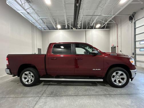 Delmonico Red Pearlcoat 2022 RAM 1500 Big Horn/Lone Star