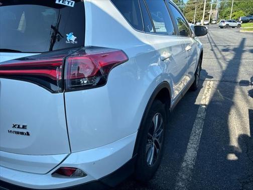 2018 Toyota RAV4 Hybrid XLE