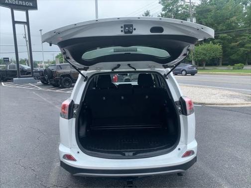 2018 Toyota RAV4 Hybrid XLE