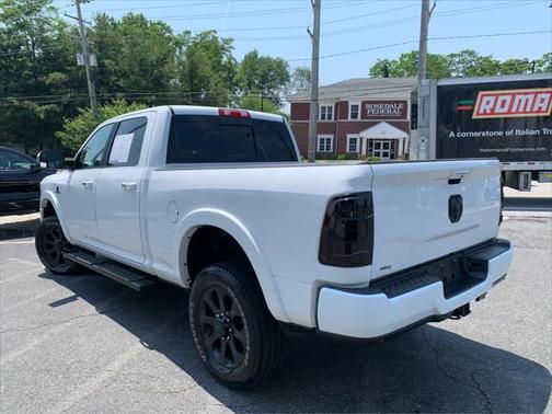 2022 RAM 2500 Laramie Crew Cab 4x4 6'4' Box