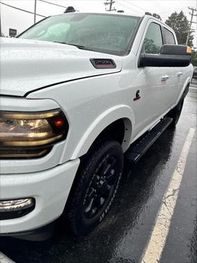 2022 RAM 2500 Laramie Crew Cab 4x4 6'4' Box