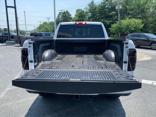 2022 RAM 2500 Laramie Crew Cab 4x4 6'4' Box