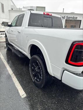 2022 RAM 2500 Laramie Crew Cab 4x4 6'4' Box