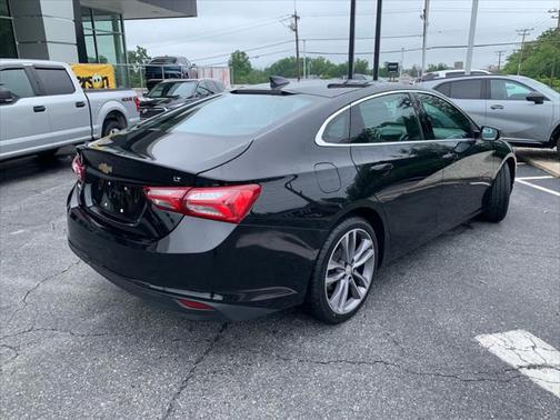 2022 Chevrolet Malibu FWD LT