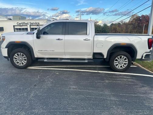 2023 GMC Sierra 2500 Denali