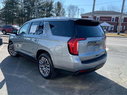 2023 GMC Yukon Denali Ultimate