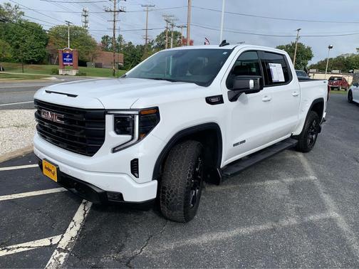 2025 GMC Sierra 1500 Elevation