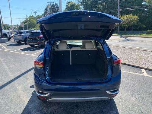 2022 Buick Envision FWD Essence