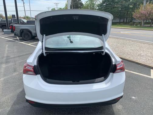 2022 Chevrolet Malibu FWD LT