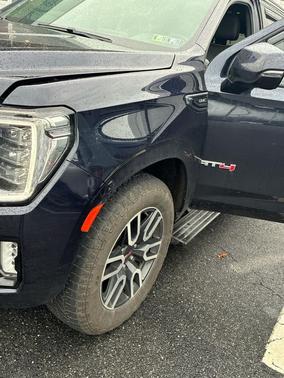 2022 GMC Yukon XL 4WD AT4