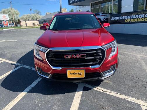 Cayenne Red Tintcoat 2022 GMC Terrain SLE