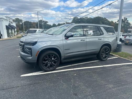 2025 Chevrolet Tahoe 4WD RST