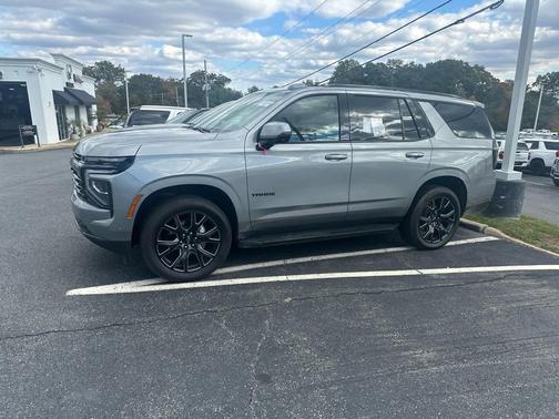 2025 Chevrolet Tahoe 4WD RST