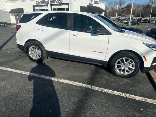 2024 Chevrolet Equinox LS