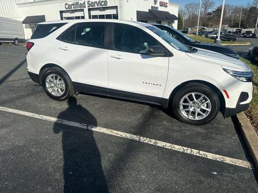 2024 Chevrolet Equinox LS