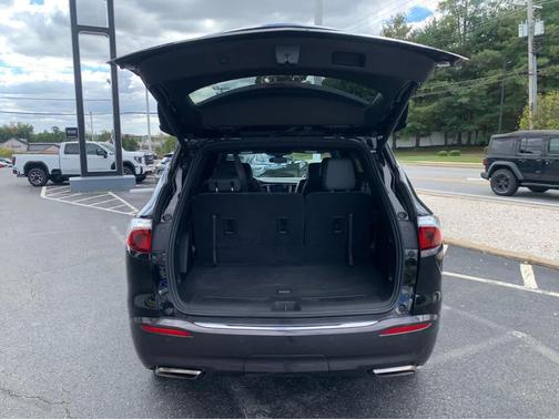 2023 Buick Enclave Essence AWD
