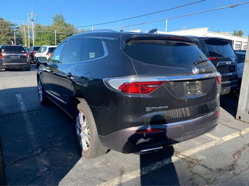 2023 Buick Enclave Essence AWD