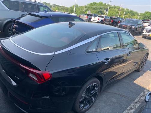 2023 Kia K5 GT-Line