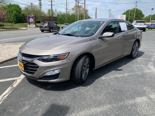 2022 Chevrolet Malibu FWD LT