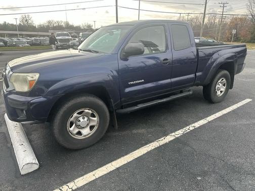2013 Toyota Tacoma Base