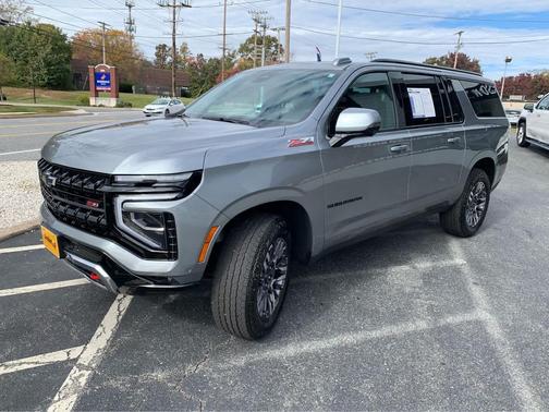 2025 Chevrolet Suburban 4WD Z71