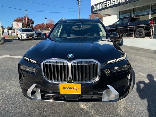 2024 BMW X7 xDrive40i