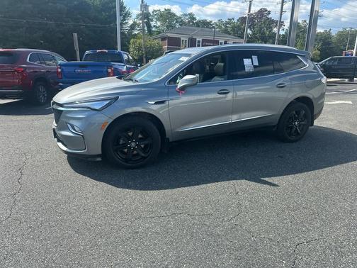 2023 Buick Enclave Essence AWD