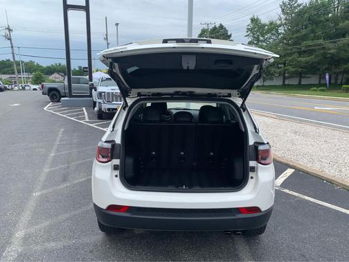 White Clearcoat 2019 Jeep Compass Limited