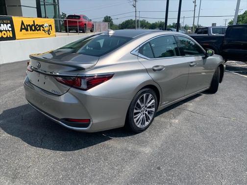 2021 Lexus ES 300h Base