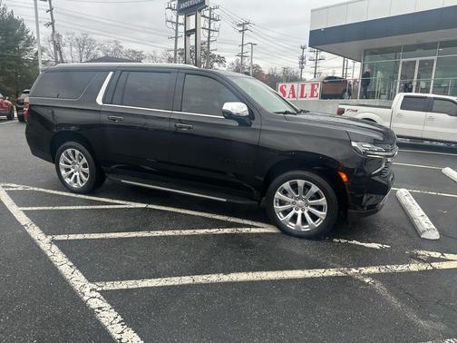 2024 Chevrolet Suburban Premier