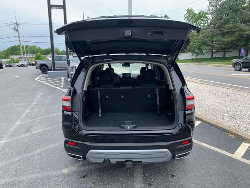Crystal Black Pearl 2024 Honda Pilot Elite