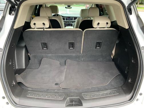 White Frost Tricoat 2024 Buick Enclave Avenir FWD