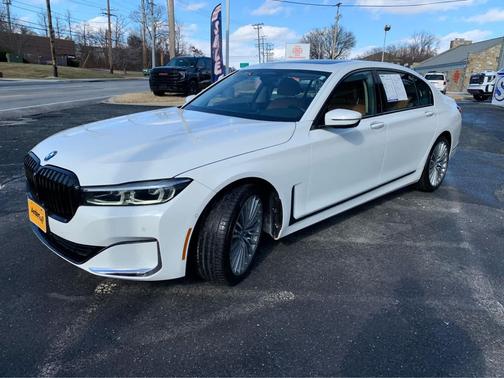 2022 BMW 750 i xDrive