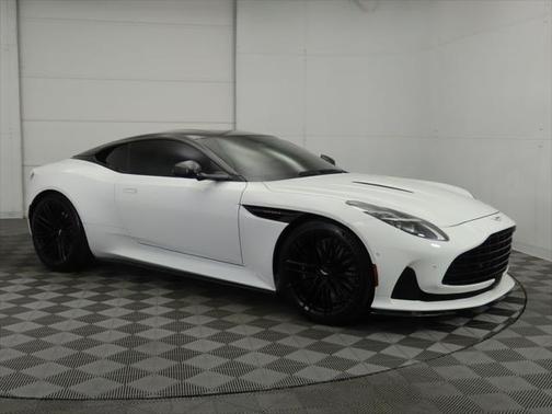 2024 Aston Martin DB12 cpe