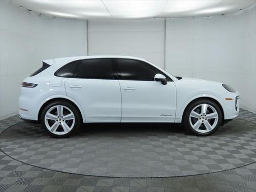 2024 Porsche Cayenne Base