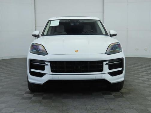 2024 Porsche Cayenne Base