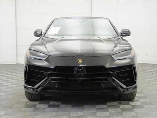 2024 Lamborghini Urus S