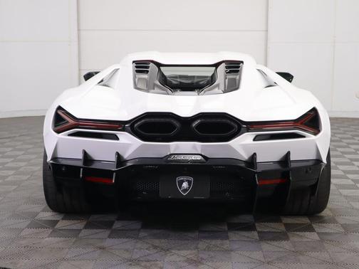 2024 Lamborghini Revuelto Base