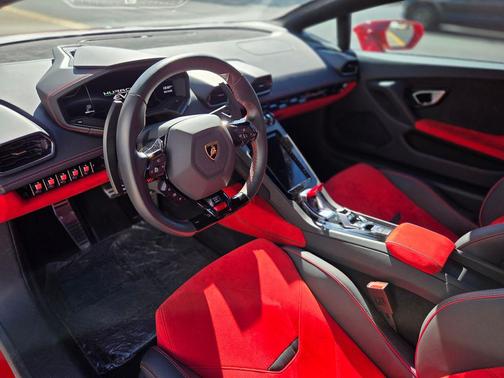 2021 Lamborghini Huracan EVO Coupe