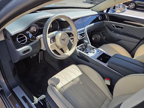 2022 Bentley Flying Spur V8