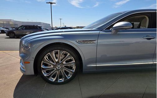 2022 Bentley Flying Spur V8