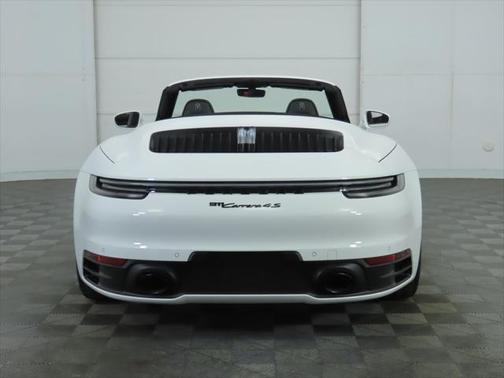 2024 Porsche 911 Carrera 4S Cabriolet