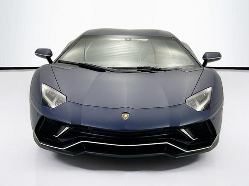 Blu Emera Matt 2022 Lamborghini Aventador SVJ LP 780-4 Ultimae